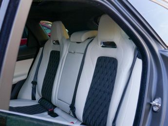 JAGUAR F-PACE 5.0 V8 SVR SUV 5dr Petrol Quickshift AWD Euro 6 (s/s) (550 ps)