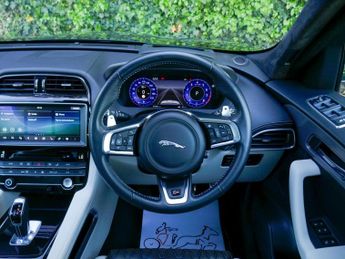 JAGUAR F-PACE 5.0 V8 SVR SUV 5dr Petrol Quickshift AWD Euro 6 (s/s) (550 ps)