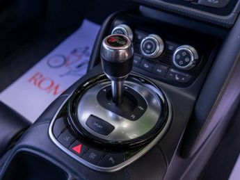 AUDI R8 5.2 FSI V10 Coupe 2dr Petrol S Tronic quattro Euro 5 (525 ps)