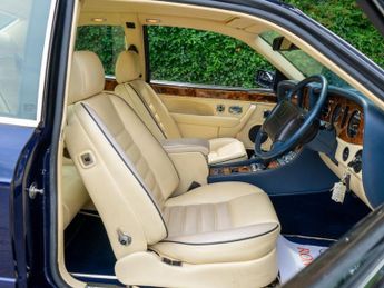 BENTLEY CONTINENTAL 6.8 Continental R Coupe