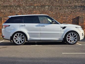 LAND ROVER RANGE ROVER SPORT 3.0 SD V6 HSE Dynamic SUV 5dr Diesel Auto 4WD Euro 6 (s/s) (306 