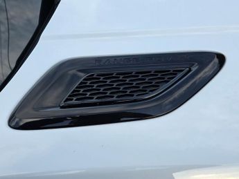LAND ROVER RANGE ROVER SPORT 3.0 SD V6 HSE Dynamic SUV 5dr Diesel Auto 4WD Euro 6 (s/s) (306 