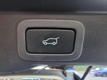 LAND ROVER RANGE ROVER SPORT 3.0 SD V6 HSE Dynamic SUV 5dr Diesel Auto 4WD Euro 6 (s/s) (306 