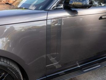 LAND ROVER RANGE ROVER 3.0 P400 MHEV Autobiography SUV 5dr Petrol Auto 4WD Euro 6 (s/s)