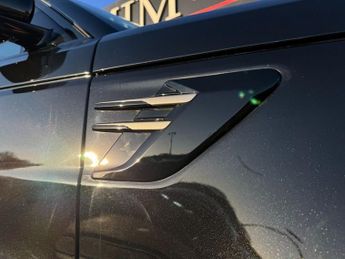 LAND ROVER RANGE ROVER SPORT 3.0 D250 MHEV HSE Silver SUV 5dr Diesel Auto 4WD Euro 6 (s/s) (2