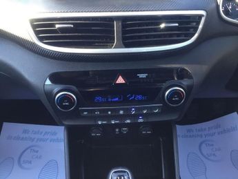 HYUNDAI TUCSON 1.6 GDi S Connect SUV 5dr Petrol Manual Euro 6 (s/s) (132 ps)
