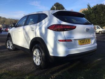 HYUNDAI TUCSON 1.6 GDi S Connect SUV 5dr Petrol Manual Euro 6 (s/s) (132 ps)