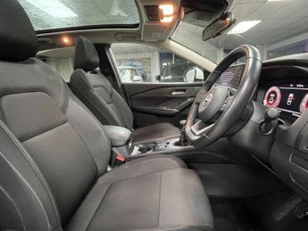 NISSAN QASHQAI 1.3 DIG-T MHEV N-Connecta SUV 5dr Petrol Hybrid Manual Euro 6 (s