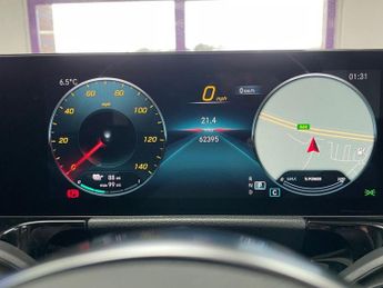 MERCEDES-BENZ EQA EQA 300 66.5kWh AMG Line SUV 5dr Electric Auto 4MATIC (228 ps)