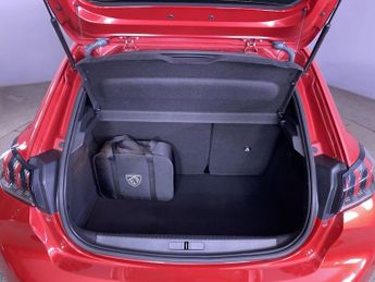 PEUGEOT E-208 50kWh Allure Premium + Hatchback 5dr Electric Auto (7.4kW Charge