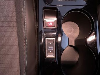 PEUGEOT E-208 50kWh Allure Premium + Hatchback 5dr Electric Auto (7.4kW Charge