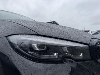 BMW 3 SERIES 2.0 318d MHT M Sport Saloon 4dr Diesel Hybrid Auto Euro 6 (s/s) 