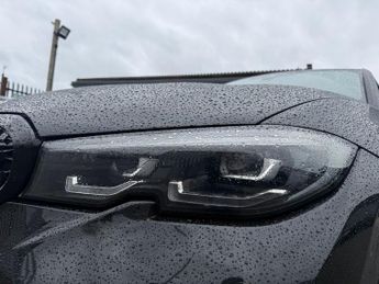 BMW 3 SERIES 2.0 318d MHT M Sport Saloon 4dr Diesel Hybrid Auto Euro 6 (s/s) 