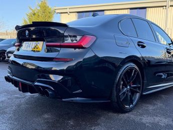 BMW 3 SERIES 2.0 318d MHT M Sport Saloon 4dr Diesel Hybrid Auto Euro 6 (s/s) 