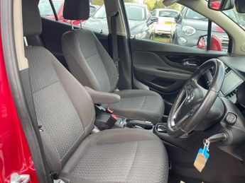 VAUXHALL MOKKA X 1.4i Turbo Design Nav SUV 5dr Petrol Auto Euro 6 (140 ps)