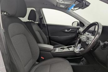 HYUNDAI KONA 64kWh Premium SUV 5dr Electric Auto (10.5kW Charger) (204 ps)