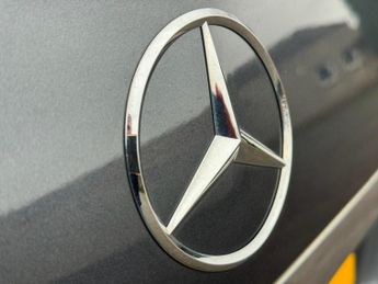 MERCEDES-BENZ E-CLASS 2.1 E250 CDI AMG Sport Saloon 4dr Diesel G-Tronic+ Euro 5 (s/s) 