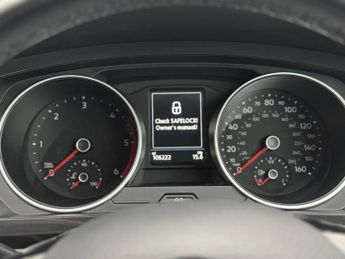 VOLKSWAGEN TIGUAN 2.0 TDI SE Navigation SUV 5dr Diesel DSG 4Motion Euro 6 (s/s) (1