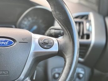 FORD KUGA 2.0 TDCi Titanium SUV 5dr Diesel Powershift AWD Euro 6 (s/s) (18