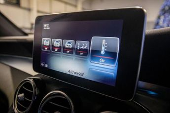 MERCEDES-BENZ GLC 2.1 GLC250d AMG Line (Premium Plus) Coupe 5dr Diesel G-Tronic 4M