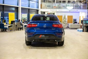 MERCEDES-BENZ GLC 2.1 GLC250d AMG Line (Premium Plus) Coupe 5dr Diesel G-Tronic 4M