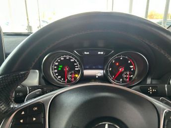 MERCEDES-BENZ GLA 2.1 GLA200d AMG Line (Executive) SUV 5dr Diesel 7G-DCT 4MATIC Eu