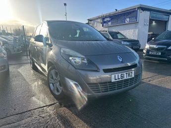 Renault Grand Scenic 1.5 dCi Dynamique TomTom MPV 5dr Diesel EDC Euro 5 (110 ps)