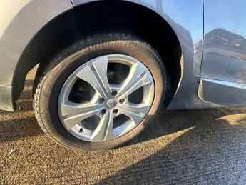 RENAULT GRAND SCENIC 1.5 dCi Dynamique TomTom MPV 5dr Diesel EDC Euro 5 (110 ps)