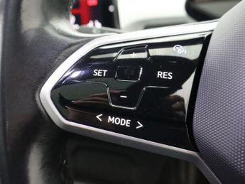 VOLKSWAGEN ID.3 Pro Performance 58kWh Tech Hatchback 5dr Electric Auto (204 ps)