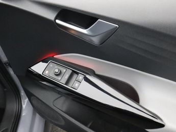 VOLKSWAGEN ID.3 Pro Performance 58kWh Tech Hatchback 5dr Electric Auto (204 ps)