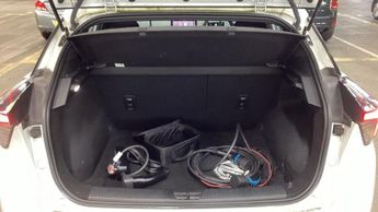 MG MG 4 64kWh SE Long Range Hatchback 5dr Electric Auto (203 ps)