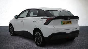 MG MG 4 64kWh SE Long Range Hatchback 5dr Electric Auto (203 ps)