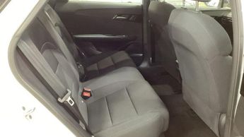 MG MG 4 64kWh SE Long Range Hatchback 5dr Electric Auto (203 ps)