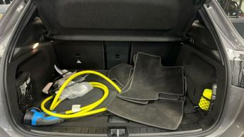 MERCEDES-BENZ EQA EQA 350 66.5kWh AMG Line (Premium) SUV 5dr Electric Auto 4MATIC 