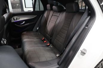 MERCEDES-BENZ E-CLASS 2.0 E220d AMG Line (Premium Plus) Estate 5dr Diesel G-Tronic+ Eu