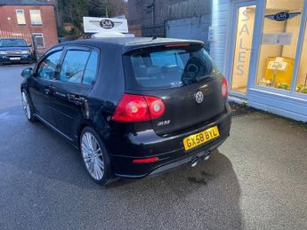 VOLKSWAGEN GOLF 3.2 V6 R32 Hatchback 5dr Petrol DSG 4Motion (233 g/km, 247 bhp)