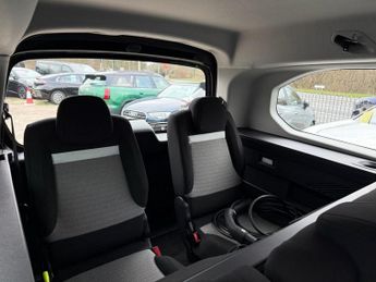 CITROEN E-BERLINGO 52kWh PLUS XL MPV 5dr Electric Auto (7.4kW Charger) (136 ps)
