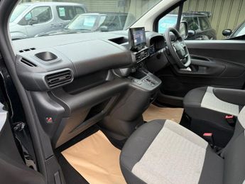 CITROEN E-BERLINGO 52kWh PLUS XL MPV 5dr Electric Auto (7.4kW Charger) (136 ps)