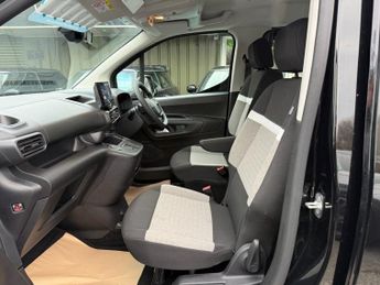 CITROEN E-BERLINGO 52kWh PLUS XL MPV 5dr Electric Auto (7.4kW Charger) (136 ps)