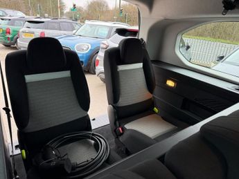 CITROEN E-BERLINGO 52kWh PLUS XL MPV 5dr Electric Auto (7.4kW Charger) (136 ps)