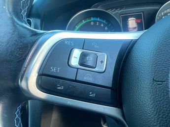 VOLKSWAGEN GOLF 1.4 TSI GTE Nav Hatchback 5dr Petrol Plug-in Hybrid DSG Euro 6 (