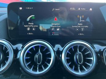 MERCEDES-BENZ EQA EQA 250 66.5kWh AMG Line Auto 5dr