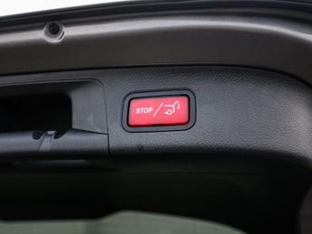 MERCEDES-BENZ EQA EQA 250 66.5kWh AMG Line SUV 5dr Electric Auto (190 ps)