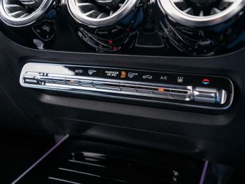 MERCEDES-BENZ EQA EQA 250 66.5kWh AMG Line SUV 5dr Electric Auto (190 ps)