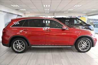 MERCEDES-BENZ GLC 2.1 GLC250d AMG Line (Premium Plus) SUV 5dr Diesel G-Tronic 4MAT