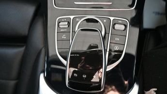 MERCEDES-BENZ C-CLASS 2.1 C220 BlueTEC AMG Line (Premium) Saloon 4dr Diesel G-Tronic+ 