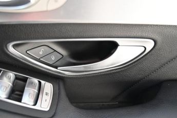 MERCEDES-BENZ C-CLASS 2.1 C220 BlueTEC AMG Line (Premium) Saloon 4dr Diesel G-Tronic+ 