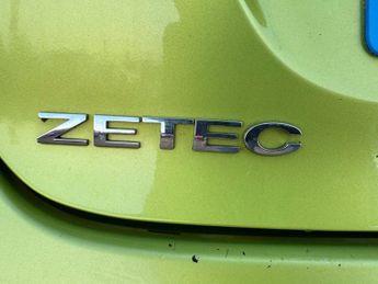 FORD FIESTA 1.25 Zetec Hatchback 3dr Petrol Manual (129 g/km, 81 bhp)