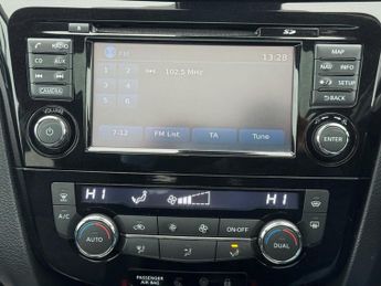 NISSAN QASHQAI 1.2 DIG-T Tekna SUV 5dr Petrol XTRON 2WD Euro 6 (s/s) (115 ps)