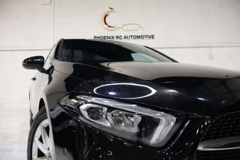 MERCEDES-BENZ A-CLASS 2.0 A200d Sport (Executive) Hatchback 5dr Diesel 8G-DCT Euro 6 (